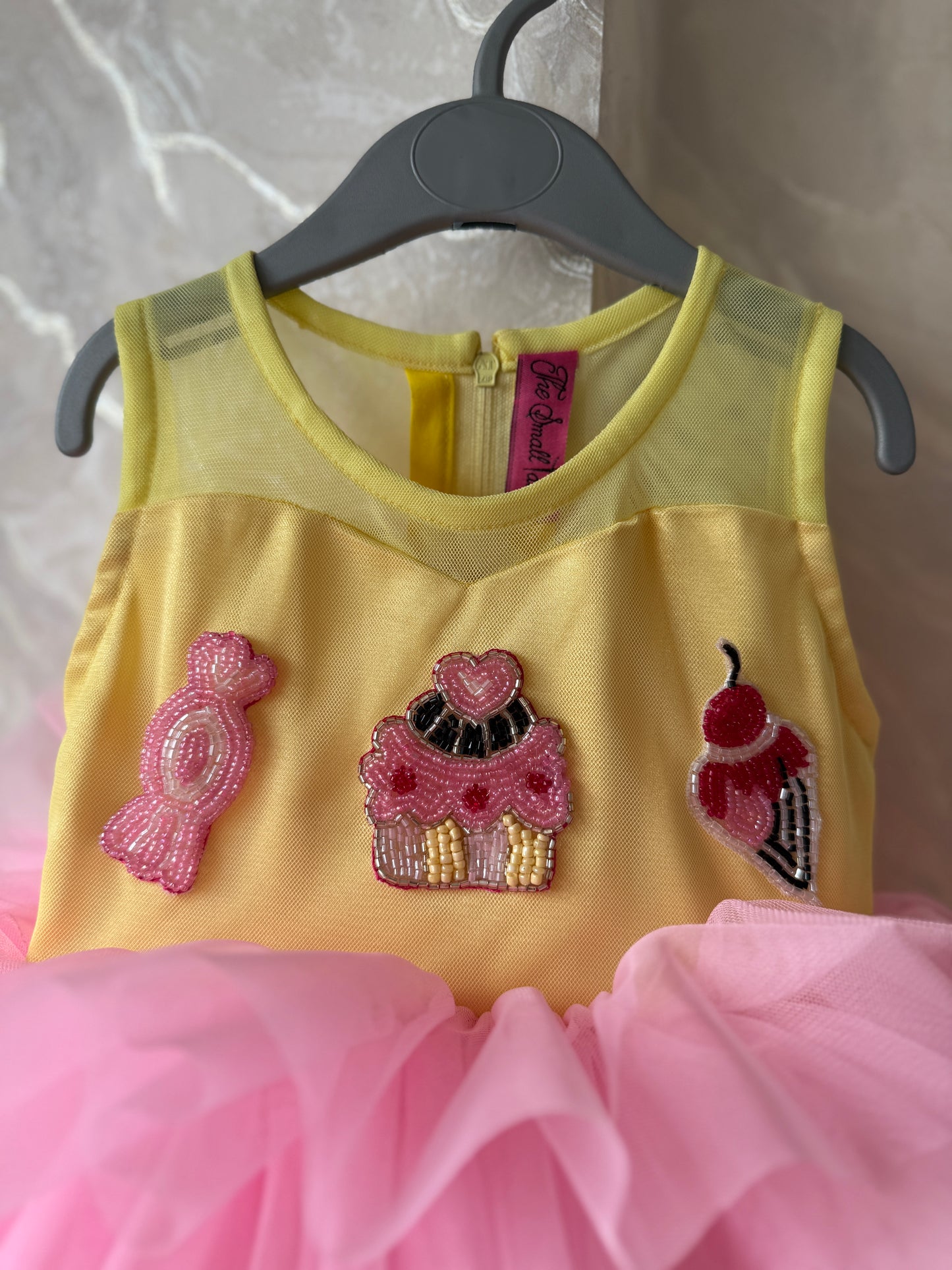 Candy theme in Yellow