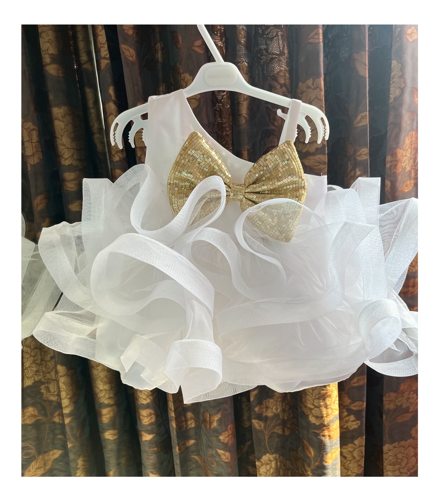 White layered frill dress With Golden Bow