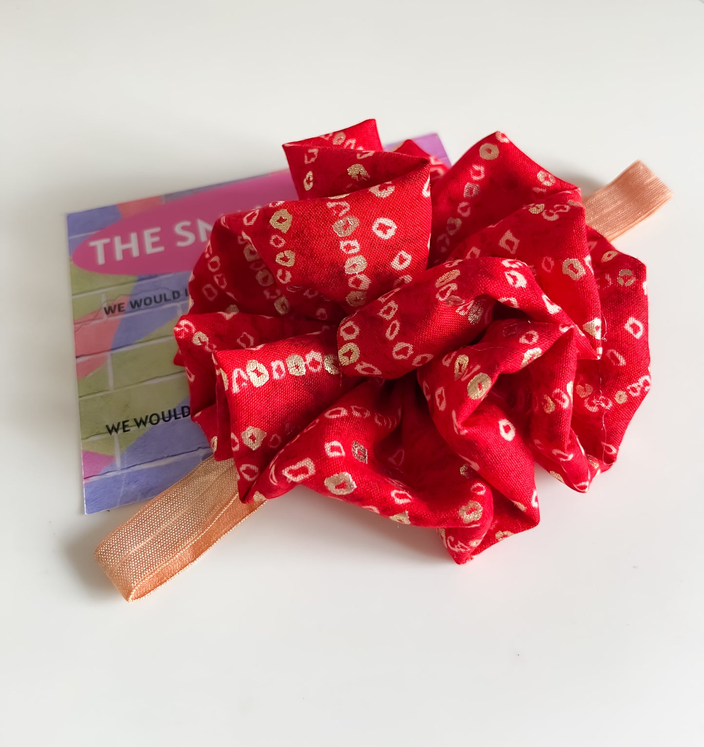 Bandhani Red Big Flower Nylon Band