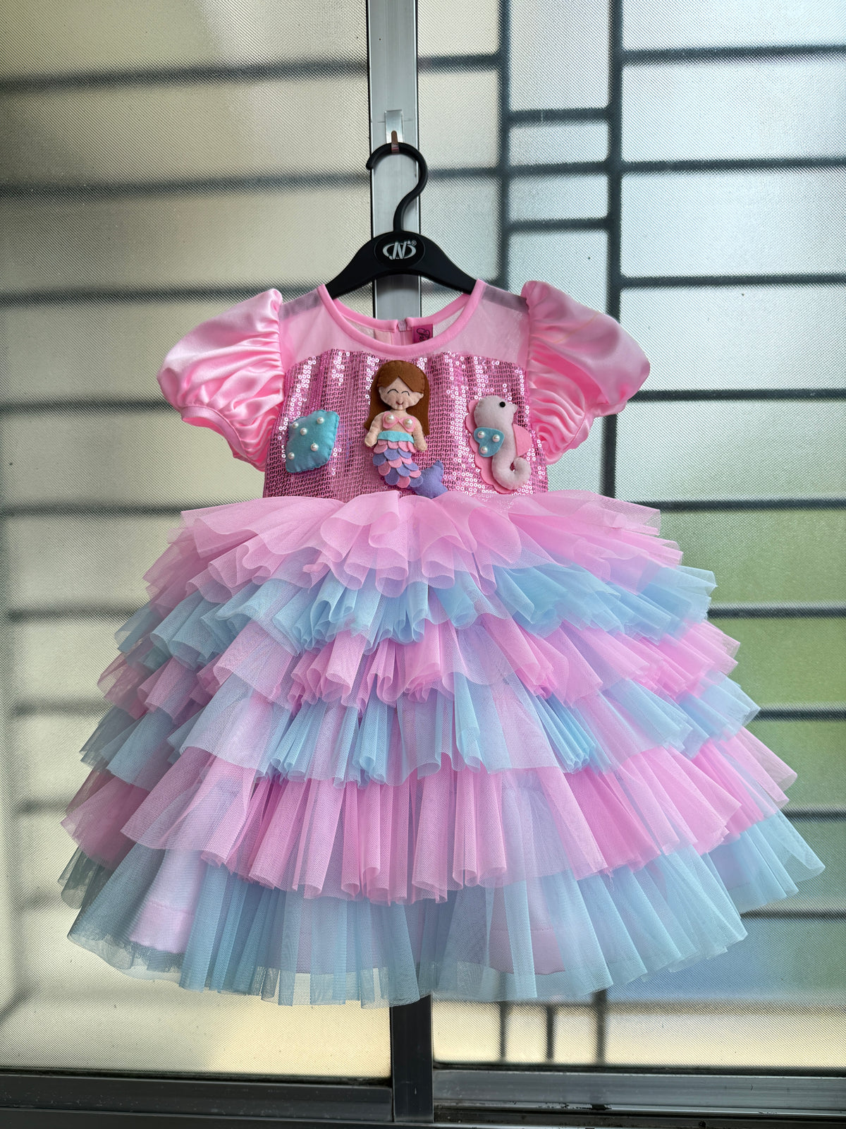 Mermaid sequence in Pink