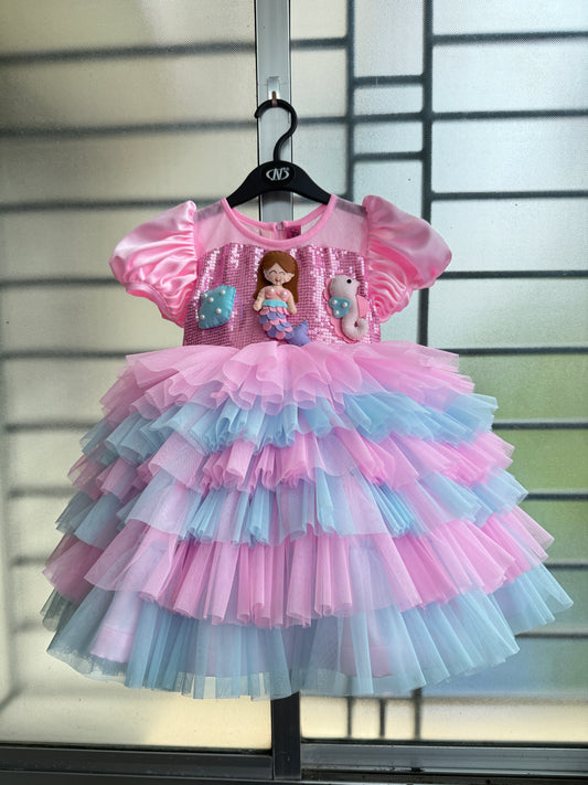 Mermaid sequence in Pink