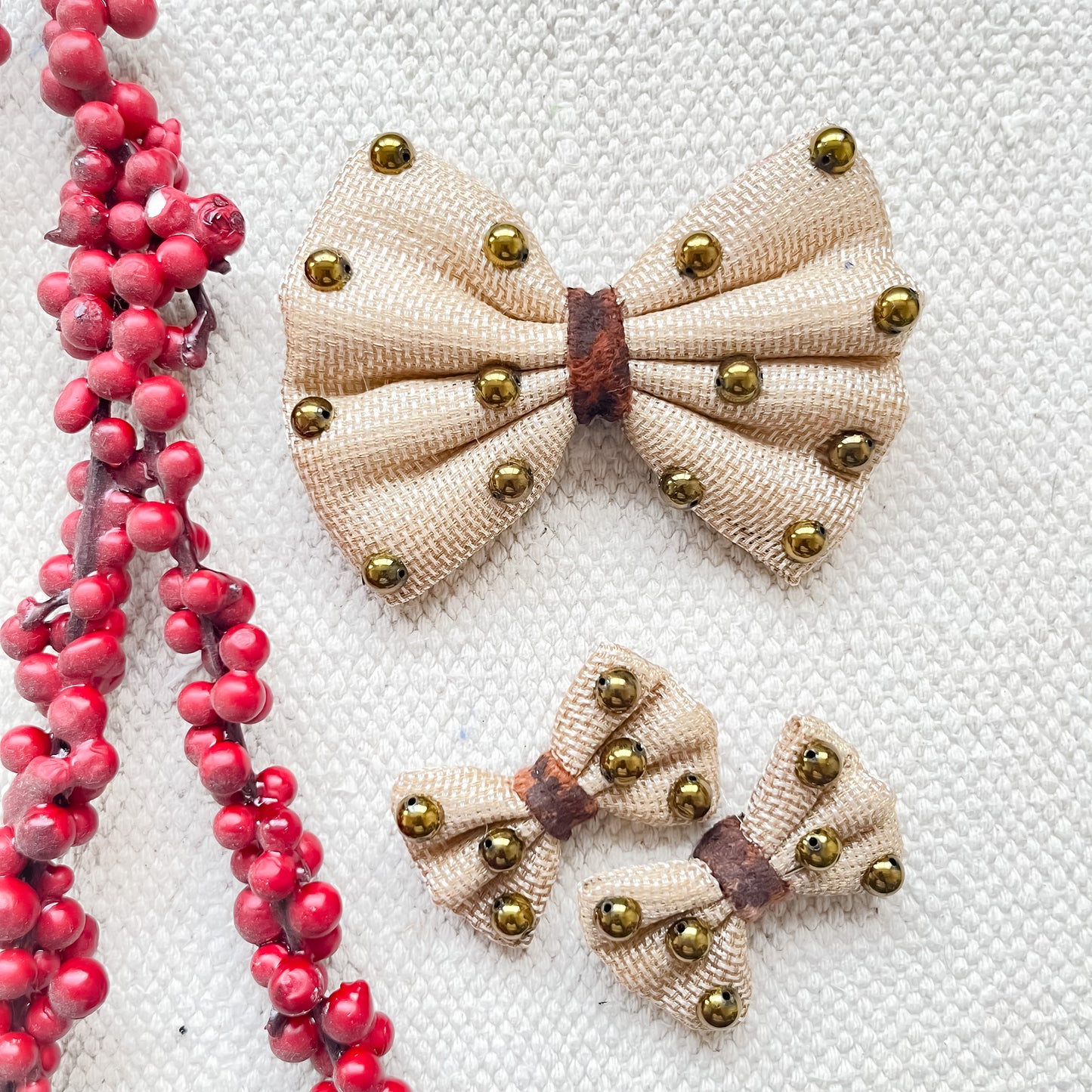 Big and Small beige Bow Set