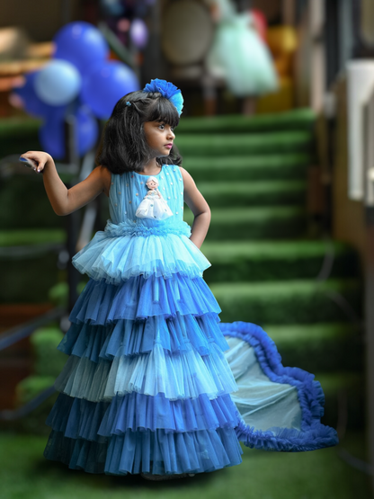 Princess gown with detachable Bow